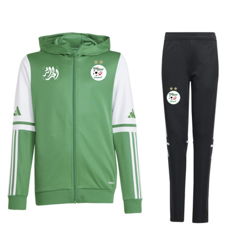 SURVETEMENT A CAPUCHE VERT...