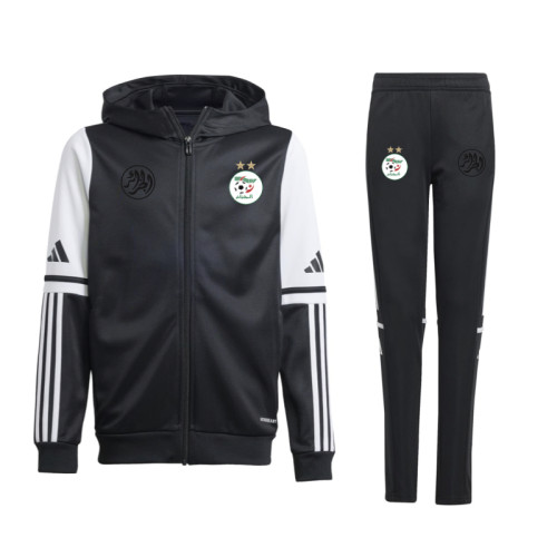 SURVETEMENT A CAPUCHE NOIR...